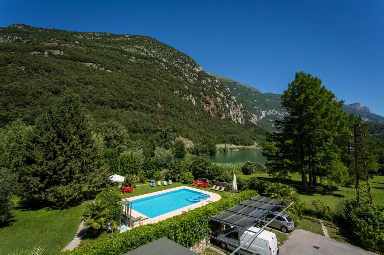 Padergnone Hotel Due Laghi מראה חיצוני תמונה