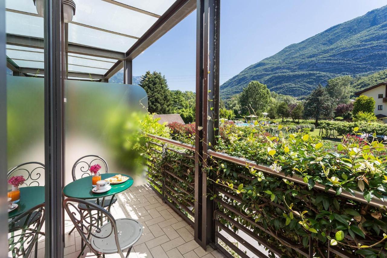 Padergnone Hotel Due Laghi מראה חיצוני תמונה