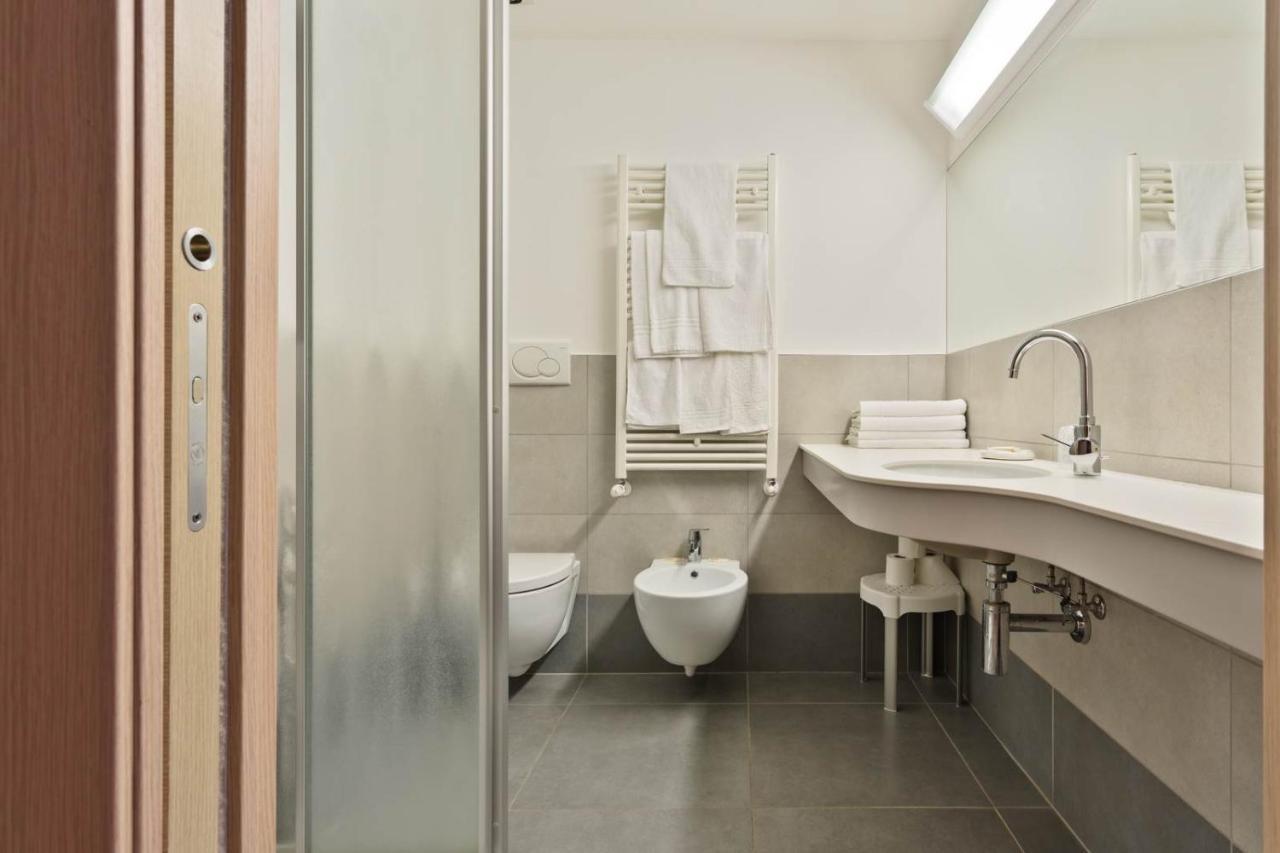 Padergnone Hotel Due Laghi מראה חיצוני תמונה