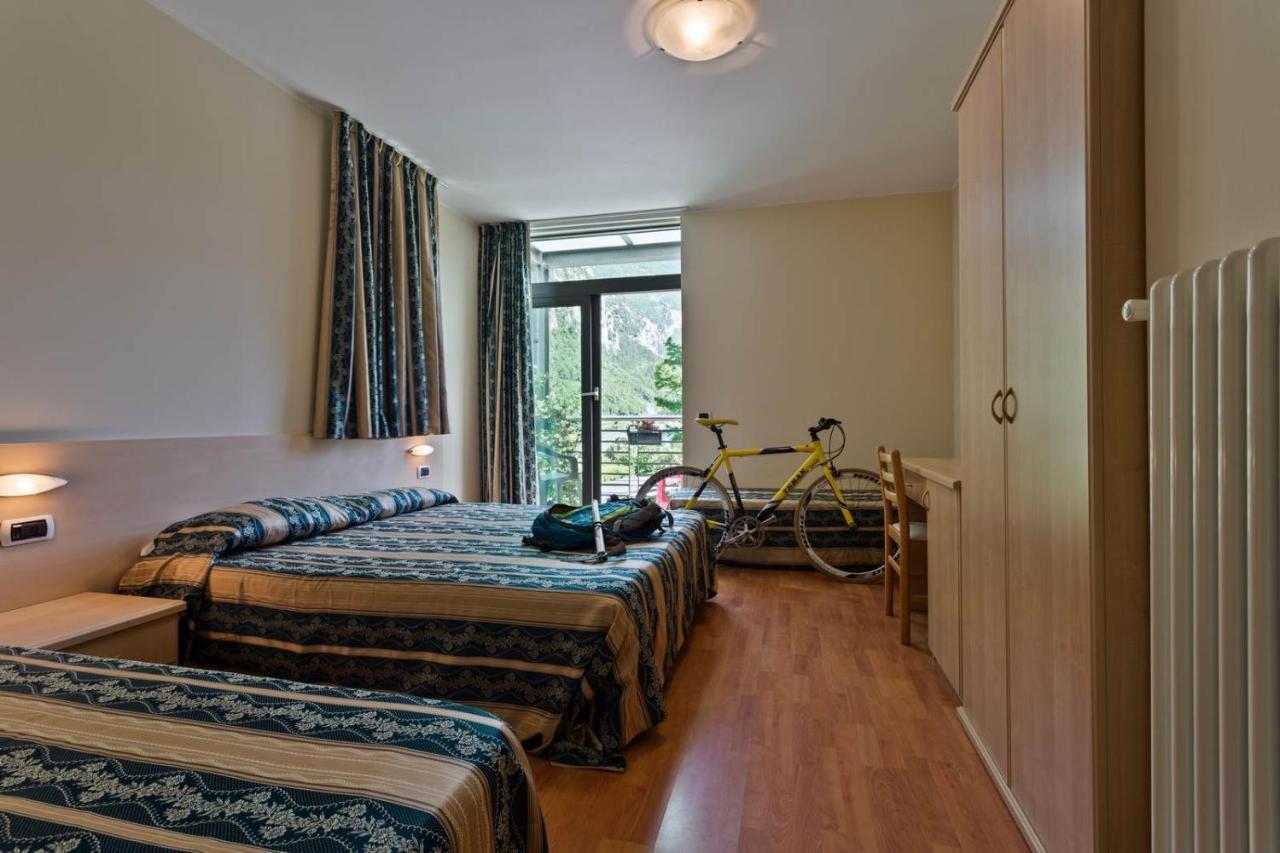 Padergnone Hotel Due Laghi מראה חיצוני תמונה