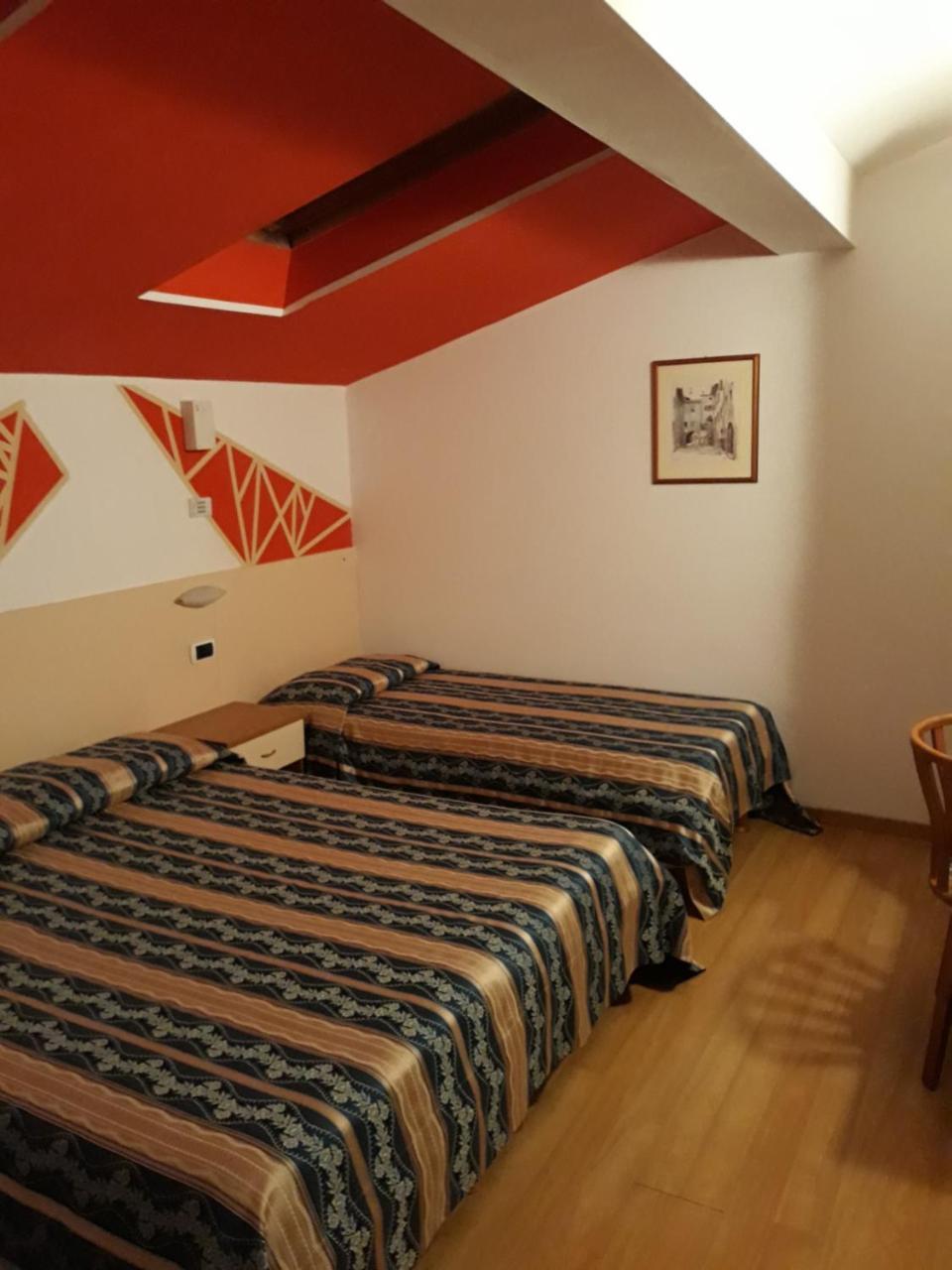 Padergnone Hotel Due Laghi מראה חיצוני תמונה